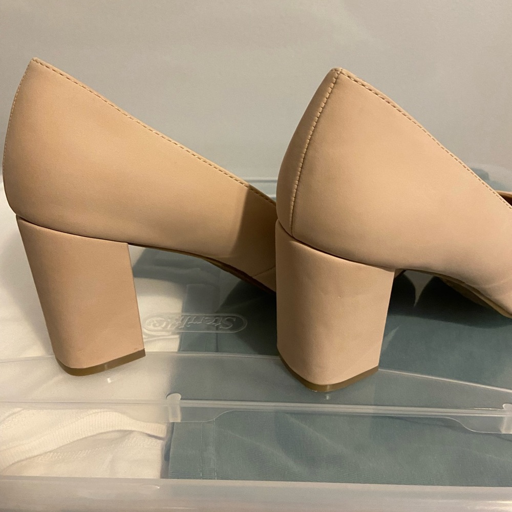 Size 10 nude suede heels - Picture 6 of 10